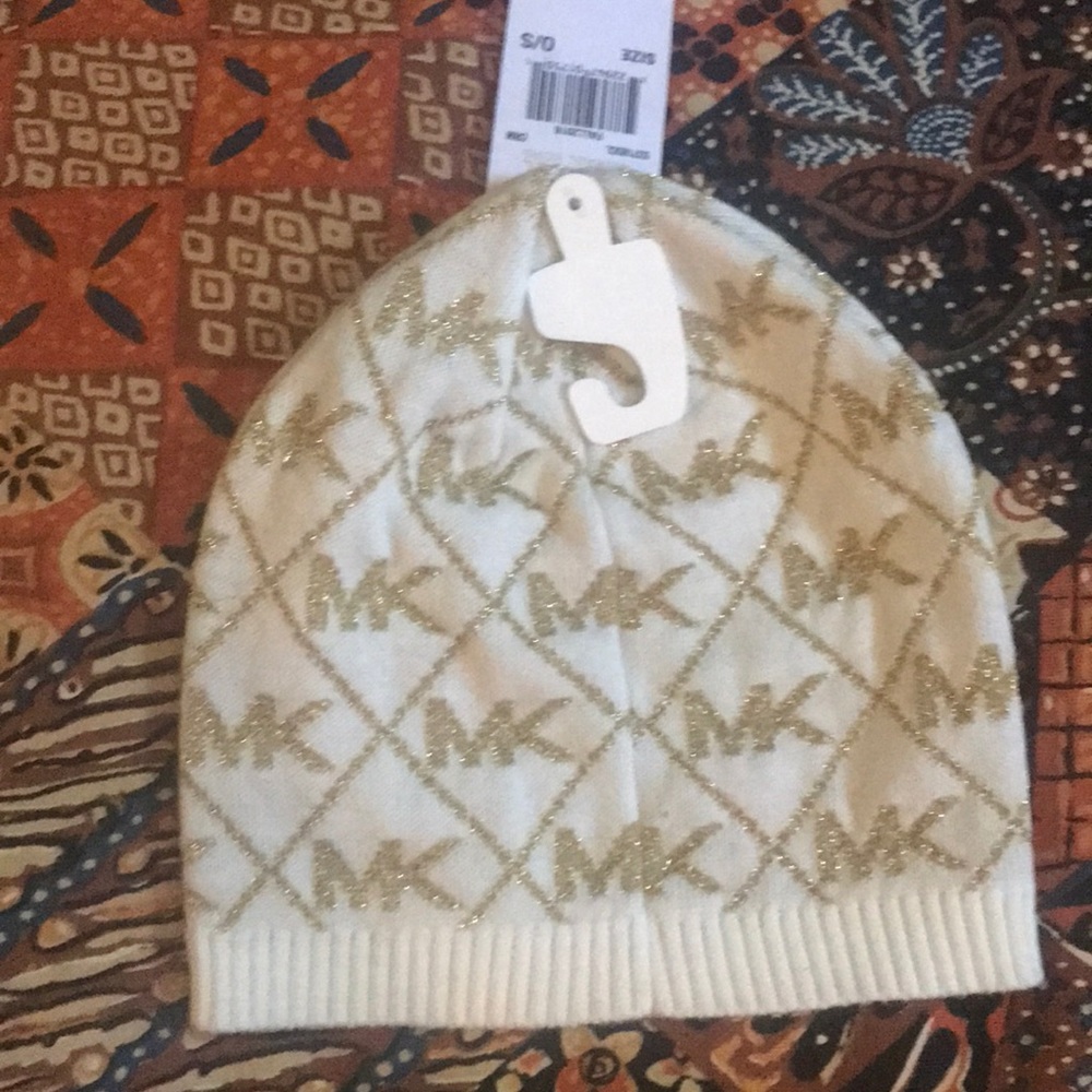 Michael Kors winter hat